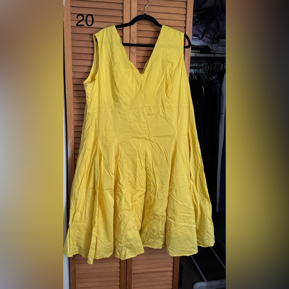 Elegant Yellow Sleeveless Dress
